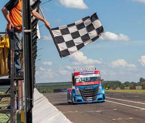 Consórcio Iveco marca presença na Copa Truck