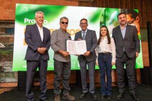 Brasil dá passo decisivo para transformar bioinsumos em produto tipo exportação