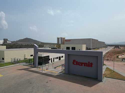 Fábrica da Eternit em Caucaia completa um ano com capacidade máxima e planos de expansão