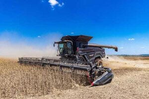 Fendt apresenta soluções inovadoras aos produtores do Norte e Nordeste no Bahia Farm Show