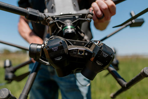 John Deere adquire empresa Sentera para integrar o monitoramento
aéreo de campo às suas soluções