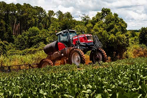 Massey Ferguson apresenta soluções inteligentes e de alto desempenho na Bahia Farm Show 2025
