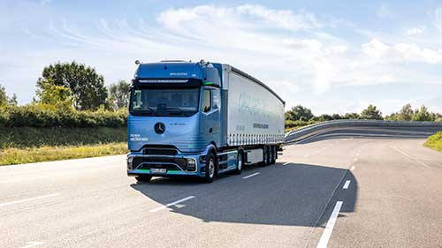  Mercedes-Benz Trucks amplia o portfólio de caminhões elétricos à bateria com base no eActros 600