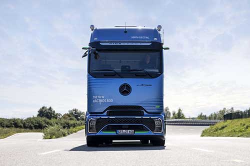 Mercedes-Benz Trucks amplia o portfólio de caminhões elétricos à bateria com base no eActros 600