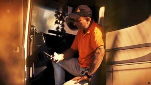 A logfintech apresenta o Strada Gestão da Rota, solução inédita que amplia a visibilidade das cargas e segurança logística mesmo em caminhões sem GPS. Empresa também projeta crescimento de R$ 10 bi para R$ 14 bi em fretes transacionados por meio de sua plataforma neste ano.