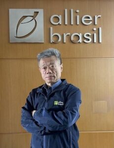 Brasil e China estreitam cooperação técnica e comercial em evento internacional de defensivos agrícolas em São Paulo