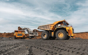 Soluções BKT para mineração a céu aberto: Pneus concebidos para ambientes agressivos, funcionamento contínuo e máxima resistência estrutural