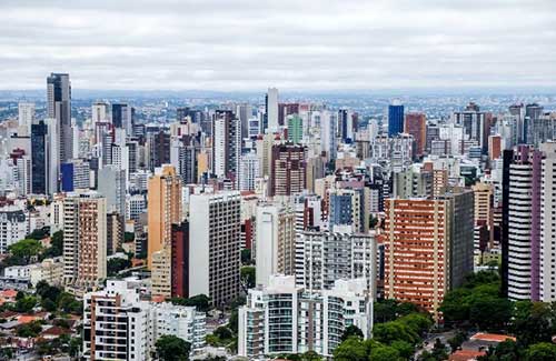 Demanda espontânea por habitação e crescimento industrial atraem investidores da construção civil para o Sul