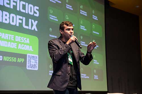 "Orgulho de Carregar o Brasil": movimento busca valorizar caminhoneiros e atrair jovens para o setor de transporte