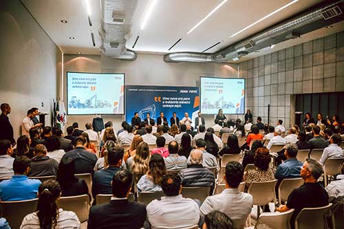  Minas Gerais ganha centro de treinamento inédito e atende demanda urgente da indústria pesada por mão de obra qualificada