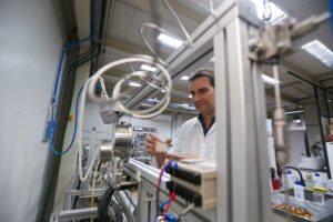 Tecnologia da Unicamp transforma resíduos do maracujá em ingrediente funcional para alimentos