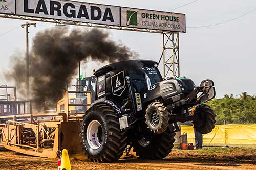 Tratores "tunados" da LS Tractor vão acelerar na Trekker Trek 2025