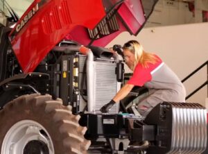 Maxum BRASIF e SENAI lançam programa para formar mecânicos de máquinas agrícolas e impulsionar carreiras no campo