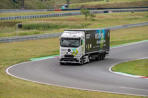 Mercedes-Benz Trucks conquista recorde mundial do Guinness com o caminhão elétrico eActros 600