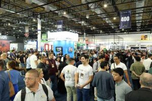 Feiras MundoGEO Connect, DroneShow Robotics, SpaceBR Show e Expo eVTOL reúnem mais de 10 mil profissionais