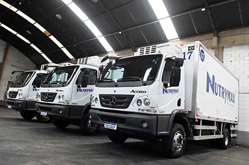 Nutrymax adquire 100 caminhões Mercedes-Benz para distribuição de produtos alimentícios