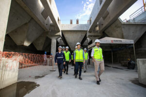 Diretores da Portos do Paraná realizam visita técnica ao Moegão