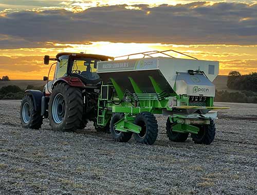 Distribuidor para grandes áreas será destaque na Bahia Farm Show