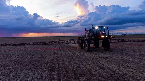 Prestação de serviço em pulverização localizada gera oportunidade para pequenos produtores