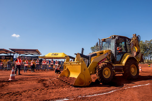 Sotreq realiza em Goiânia a 2ª etapa regional do Desafio Mundial de Operadores Caterpillar