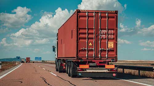 "Orgulho de Carregar o Brasil": movimento busca valorizar caminhoneiros e atrair jovens para o setor de transporte 