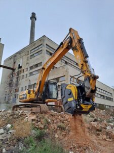 EQUIPAMENTOS MB CRUSHER: NÃO OS CHAMEM DE ACESSÓRIOS.