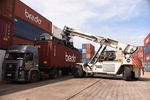 Brado inova na logística de exportação com "Frete Sinergia" entre Sumaré e Santos