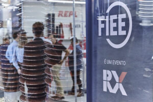 Eletromobilidade e novos modelos de negócios terão destaque na FIEE