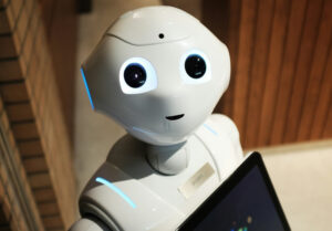 Investimento em IA cresce entre líderes de TI e Segurança Física