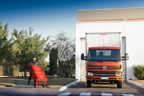 VW Delivery 11.180 desponta na liderança de vendas de caminhões
