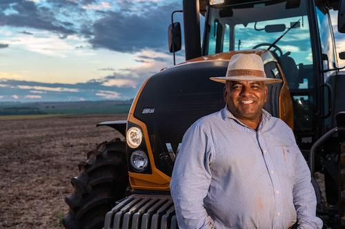 Valtra promove campanha especial para homenagear Valtreiros 