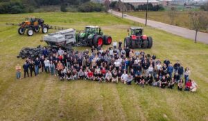 AGCO leva experiência imersiva com máquinas agrícolas para colaboradores e comunidade acadêmica da Ulbra