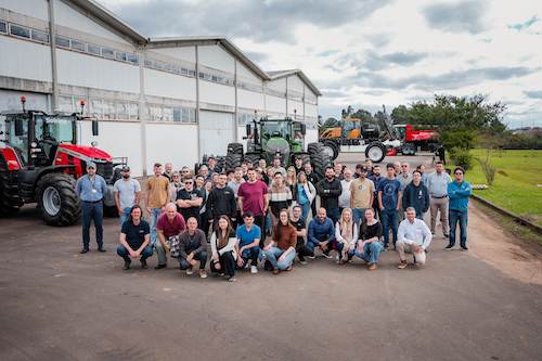  AGCO leva experiência imersiva com máquinas agrícolas para colaboradores e comunidade acadêmica da Ulbra