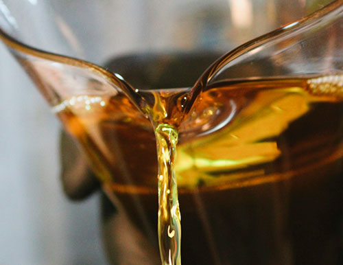 
Do óleo de amendoim ao B100: a jornada do biodiesel na transição energética

 