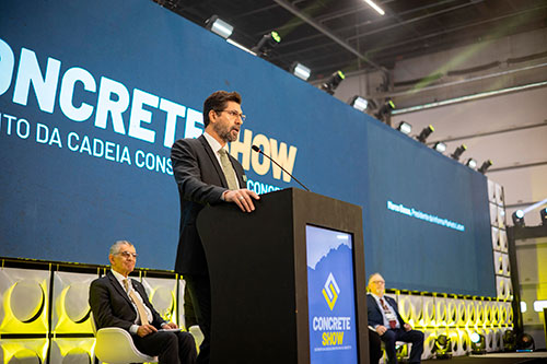 Concrete Show 2025 tem primeiro dia marcado por recorde de expositores, conteúdo técnico e sustentabilidade nos estandes