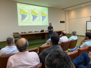 Safra de café apresenta menor rendimento em 2025 e novos desafios em 2026, aponta Fórum Técnico da Cooxupé