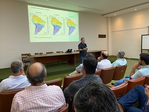 Safra de café apresenta menor rendimento em 2025 e novos desafios em 2026, aponta Fórum Técnico da Cooxupé