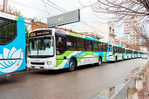 IVECO BUS impulsiona primeiras linhas de ônibus movidas a gás na Grande Buenos Aires