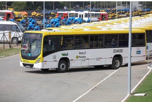  Viação Pioneira de Brasília renova frota com 444 ônibus urbanos Mercedes-Benz OF 1721