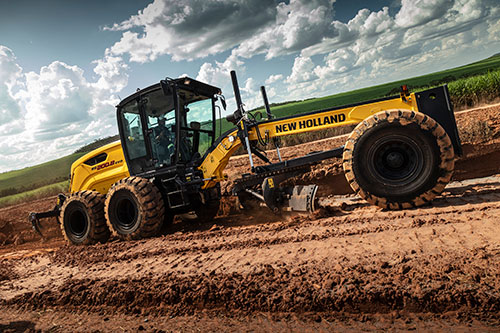 New Holland Construction e Bamaq marcam presença na InfraBusiness 2025 com soluções que impulsionam o setor de construção em Minas