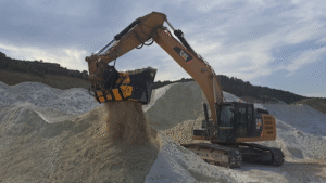 Como um curinga no baralho: se adapta a qualquer jogo.