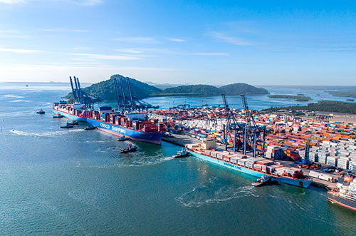 Portos do Paraná divulga atualização de norma que flexibiliza saída de navios graneleiros do cais