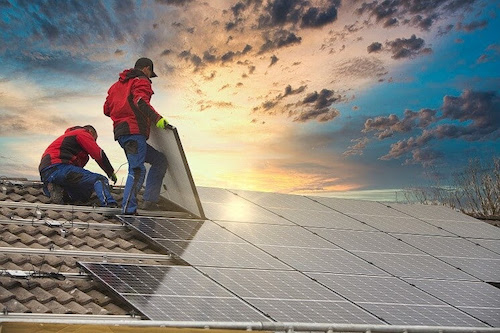 Relatório da MP do setor elétrico traz risco de insegurança jurídica para consumidores que geram a própria energia renovável, alerta ABSOLAR