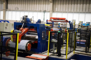 Açotubo investe R$ 5 milhões em rebobinadeira e amplia e moderniza portfólio de soluções