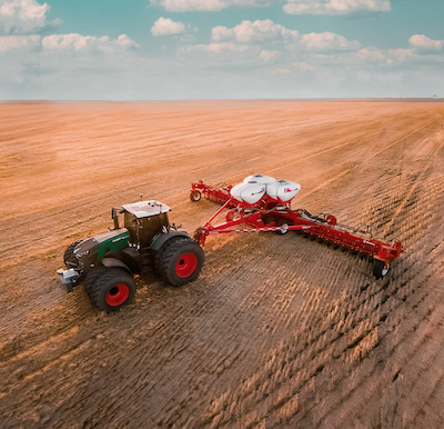 Plantadeira com alta tecnologia ajuda a conquistar o máximo potencial produtivo da lavoura