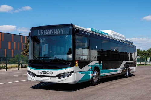 URBANWAY HYBRID CNG marca investimento em transporte público mais sustentável