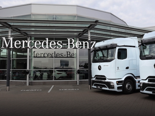  Mercedes-Benz Trucks entrega os primeiros caminhões elétricos eActros 600 para a Lituânia
