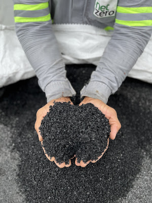 NetZero lança estratégia de diversificação com a construção da primeira fábrica de biochar a partir da cana-de-açúcar no Brasil