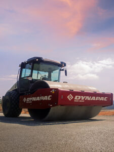 Dynapac participa da Paving Expo 2025 com portfólio completo e novas soluções.