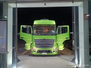 Rodobens lança em suas concessionárias novo Mercedes-Benz Axor 2025 com condições especiais de consórcio